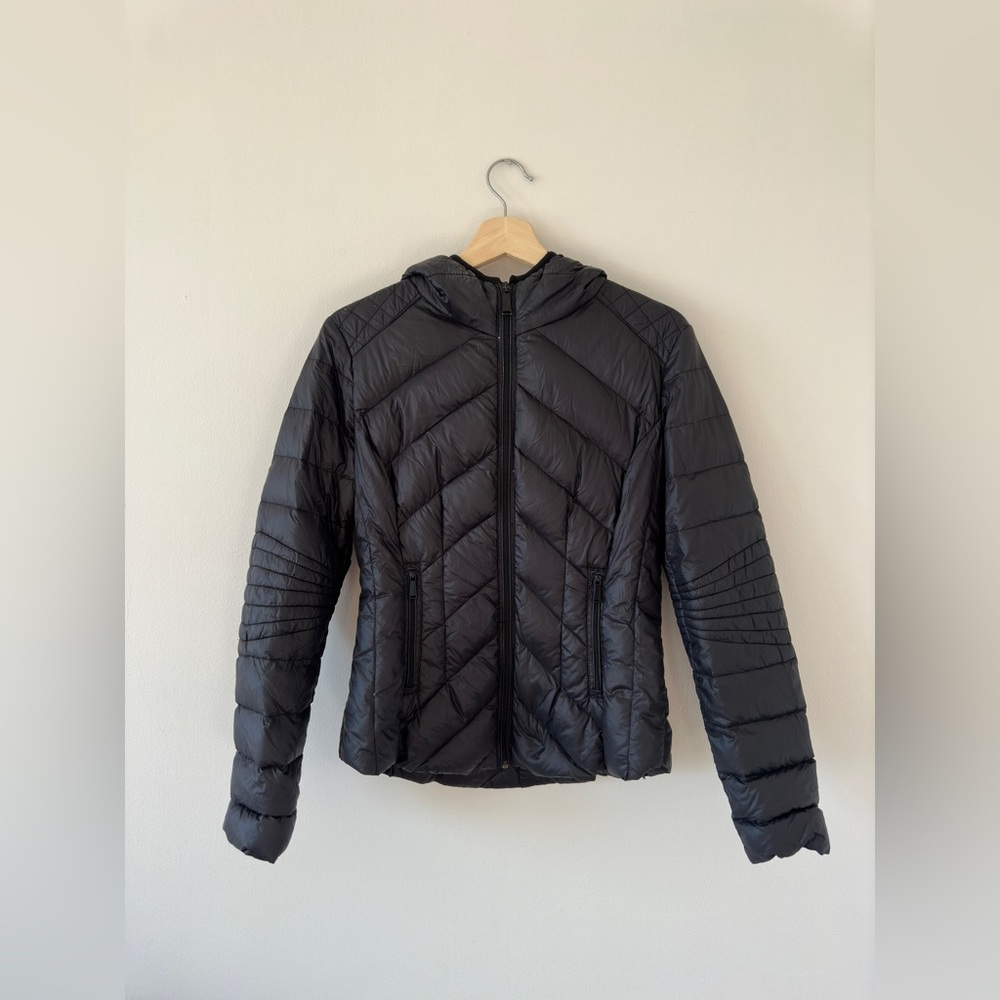 🖤SOLD🖤 BCBGeneration Ultra Lightweight Packable Puffer Jacket